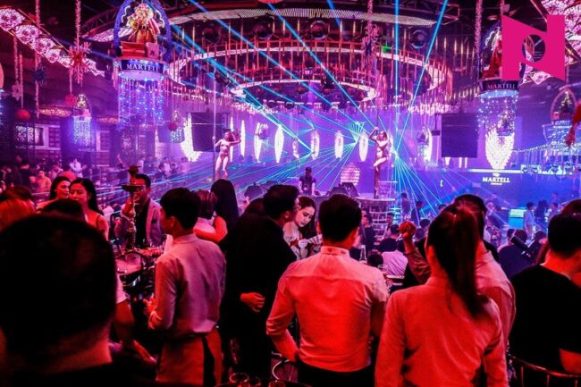 popular-casino-lizaro.jpg